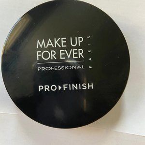ISO - In desperate need of Make Up Forever Pro fin